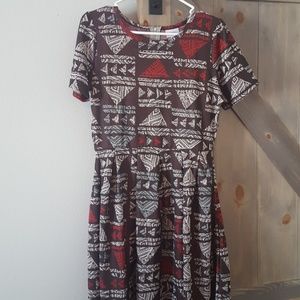 Large  Lularoe Amelia